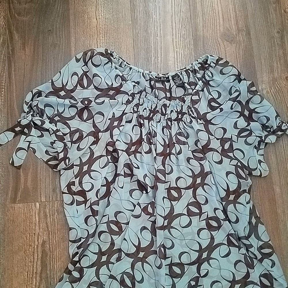 New York City Design Co., Size 30/32 Blouse
